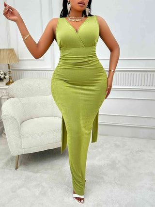 Shop Plus Size Backless Ruched Dress Now On Klozey Store - Trendy U.S. Premium Women Apparel & Accessories And Be Up-To-Fashion!