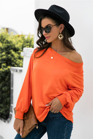 Shop Round Neck Raglan Sleeve Sweatshirt Now On Klozey Store - Trendy U.S. Premium Women Apparel & Accessories And Be Up-To-Fashion!