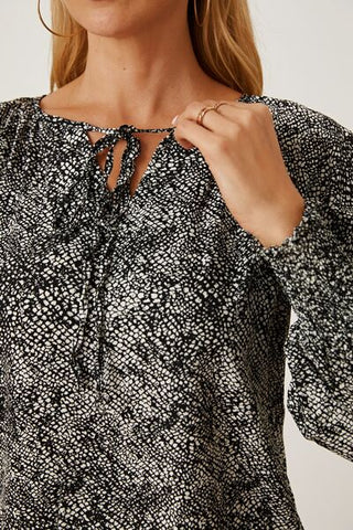Shop Printed Tie Neck Lantern Sleeve Blouse Now On Klozey Store - Trendy U.S. Premium Women Apparel & Accessories And Be Up-To-Fashion!