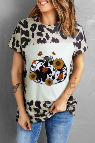 Shop Leopard Print Round Neck Pumpkin Graphic Tee Now On Klozey Store - Trendy U.S. Premium Women Apparel & Accessories And Be Up-To-Fashion!