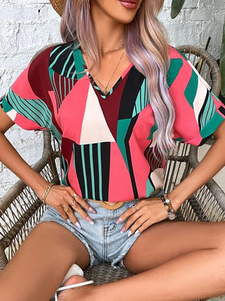 Shop Printed V-Neck Short Sleeve Blouse Now On Klozey Store - Trendy U.S. Premium Women Apparel & Accessories And Be Up-To-Fashion!