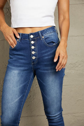 Shop Baeful What You Want Button Fly Pocket Jeans Now On Klozey Store - Trendy U.S. Premium Women Apparel & Accessories And Be Up-To-Fashion!