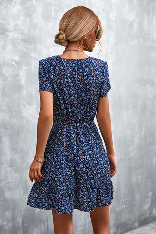 Shop Ditsy Floral V-Neck Short Sleeve Dress Now On Klozey Store - Trendy U.S. Premium Women Apparel & Accessories And Be Up-To-Fashion!