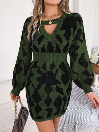 Shop Contrast Round Neck Cutout Long Sleeve Mini Sweater Dress Now On Klozey Store - Trendy U.S. Premium Women Apparel & Accessories And Be Up-To-Fashion!