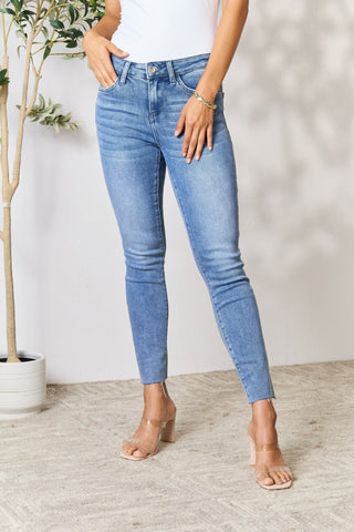 Shop BAYEAS Raw Hem Skinny Jeans Now On Klozey Store - Trendy U.S. Premium Women Apparel & Accessories And Be Up-To-Fashion!
