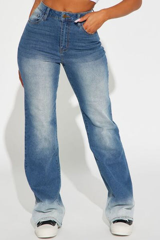 Shop Pocketed Buttoned Straight Jeans Now On Klozey Store - Trendy U.S. Premium Women Apparel & Accessories And Be Up-To-Fashion!