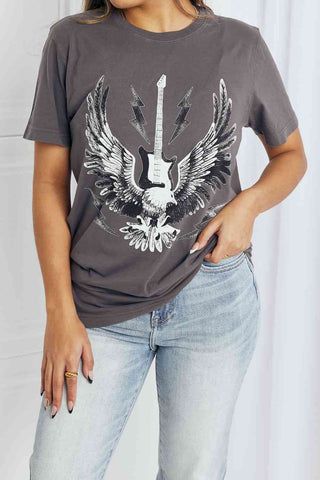 Shop mineB Full Size Eagle Graphic Tee Shirt Now On Klozey Store - Trendy U.S. Premium Women Apparel & Accessories And Be Up-To-Fashion!
