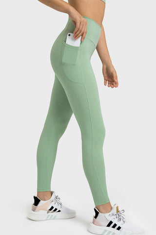 Shop V-Waist Yoga Leggings with Pockets Now On Klozey Store - Trendy U.S. Premium Women Apparel & Accessories And Be Up-To-Fashion!