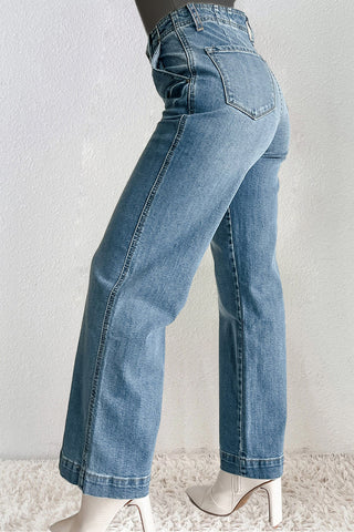 Shop Straight Jeans with Pockets Now On Klozey Store - Trendy U.S. Premium Women Apparel & Accessories And Be Up-To-Fashion!