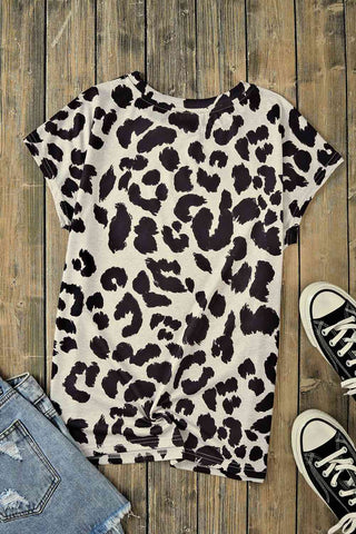 Shop Leopard Print Round Neck Pumpkin Graphic Tee Now On Klozey Store - Trendy U.S. Premium Women Apparel & Accessories And Be Up-To-Fashion!