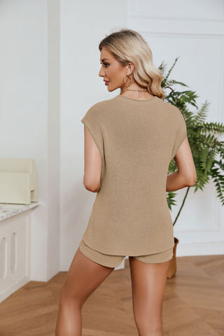 Shop Ribbed Round Neck Pocket Knit Top and Shorts Set Now On Klozey Store - U.S. Fashion And Be Up-To-Fashion!