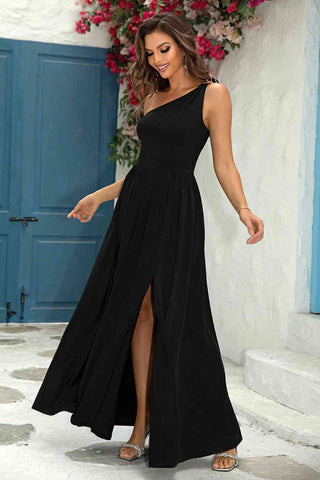 Shop One-Shoulder Split Maxi Dress Now On Klozey Store - Trendy U.S. Premium Women Apparel & Accessories And Be Up-To-Fashion!