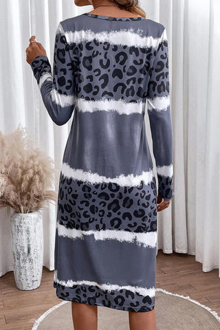Shop Leopard V-Neck Knee-Length Dress Now On Klozey Store - U.S. Fashion And Be Up-To-Fashion!