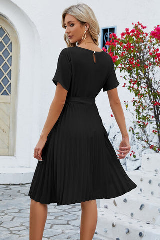 Shop Pleated Tie Waist Short Sleeve Dress Now On Klozey Store - U.S. Fashion And Be Up-To-Fashion!