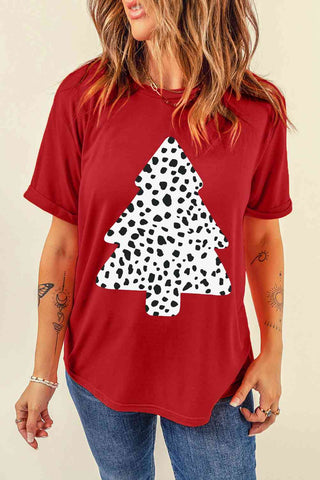 Shop Christmas Tree Graphic Short Sleeve T-Shirt Now On Klozey Store - U.S. Fashion And Be Up-To-Fashion!
