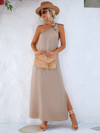 Shop One-Shoulder Slit Maxi Dress Now On Klozey Store - U.S. Fashion And Be Up-To-Fashion!