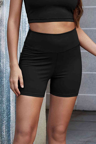 Shop Exposed Seam Decorative Button Yoga Shorts Now On Klozey Store - Trendy U.S. Premium Women Apparel & Accessories And Be Up-To-Fashion!