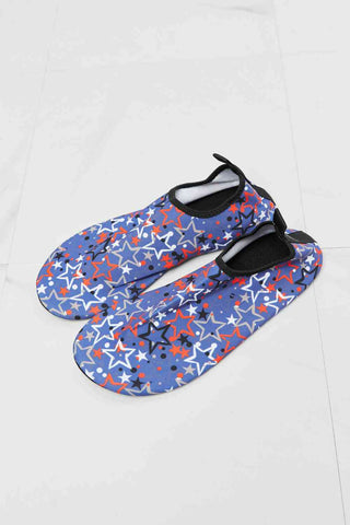 Shop MMshoes On The Shore Water Shoes in Navy Now On Klozey Store - Trendy U.S. Premium Women Apparel & Accessories And Be Up-To-Fashion!