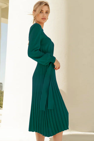 Shop Round Neck Long Sleeve Pleated Sweater Dress Now On Klozey Store - Trendy U.S. Premium Women Apparel & Accessories And Be Up-To-Fashion!