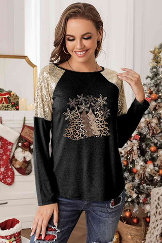 Shop Christmas Tree Graphic Sequin T-Shirt Now On Klozey Store - Trendy U.S. Premium Women Apparel & Accessories And Be Up-To-Fashion!
