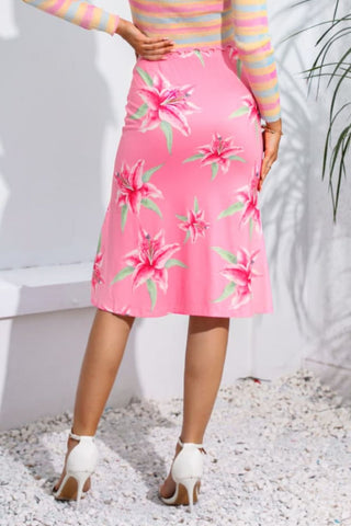 Shop Floral Print Knee Length Skirt Now On Klozey Store - Trendy U.S. Premium Women Apparel & Accessories And Be Up-To-Fashion!