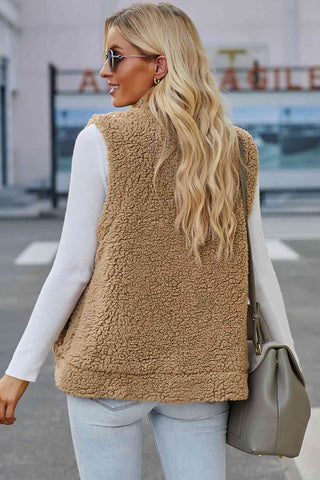 Shop Snap Down Vest with Pockets Now On Klozey Store - Trendy U.S. Premium Women Apparel & Accessories And Be Up-To-Fashion!
