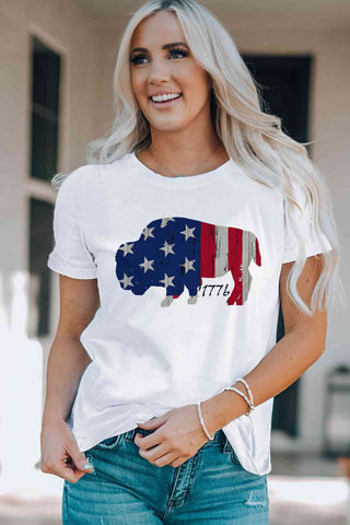 Shop Star and Stripe Graphic Round Neck Tee Now On Klozey Store - Trendy U.S. Premium Women Apparel & Accessories And Be Up-To-Fashion!