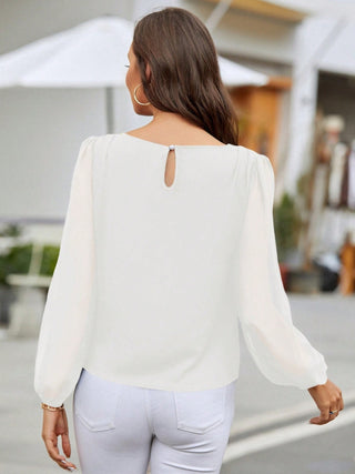 Shop Round Neck Balloon Sleeve Blouse Now On Klozey Store - Trendy U.S. Premium Women Apparel & Accessories And Be Up-To-Fashion!