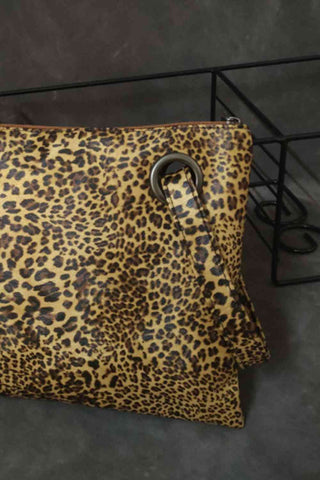 Shop Leopard PU Leather Clutch Now On Klozey Store - Trendy U.S. Premium Women Apparel & Accessories And Be Up-To-Fashion!