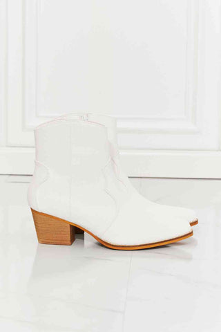 Shop MMShoes Watertower Town Faux Leather Western Ankle Boots in White Now On Klozey Store - Trendy U.S. Premium Women Apparel & Accessories And Be Up-To-Fashion!