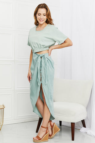 Shop HEYSON Make It Work Cut-Out Midi Dress in Mint Now On Klozey Store - U.S. Fashion And Be Up-To-Fashion!