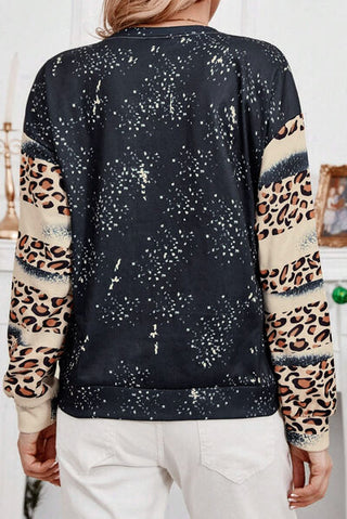 Shop Santa Graphic Leopard Dropped Shoulder Sweatshirt Now On Klozey Store - Trendy U.S. Premium Women Apparel & Accessories And Be Up-To-Fashion!