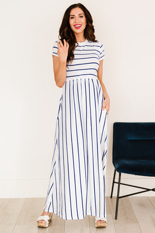 Shop Striped Short Sleeve Crewneck Maxi Dress Now On Klozey Store - Trnedy U.S. Premium Women Apparel & Accessories And Be Up-To-Fashion!