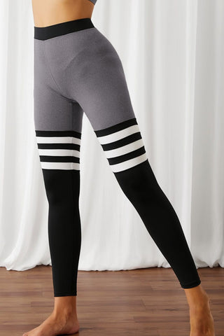 Shop Color Block Elastic Waistband Active Leggings Now On Klozey Store - Trendy U.S. Premium Women Apparel & Accessories And Be Up-To-Fashion!