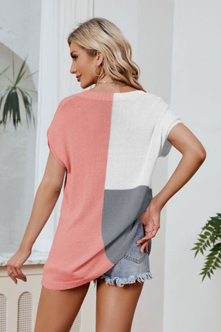 Shop Color Block V-Neck Knit Top Now On Klozey Store - Trendy U.S. Premium Women Apparel & Accessories And Be Up-To-Fashion!