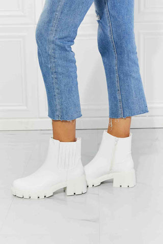 Shop MMShoes What It Takes Lug Sole Chelsea Boots in White Now On Klozey Store - Trendy U.S. Premium Women Apparel & Accessories And Be Up-To-Fashion!