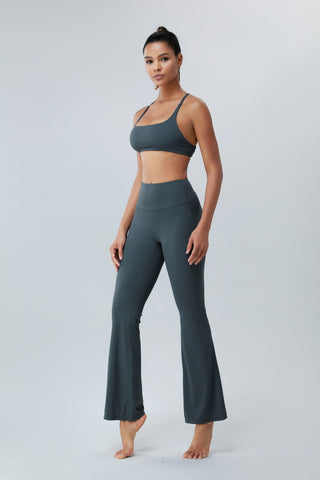 Shop Ruched High Waist Active Pants Now On Klozey Store - Trendy U.S. Premium Women Apparel & Accessories And Be Up-To-Fashion!
